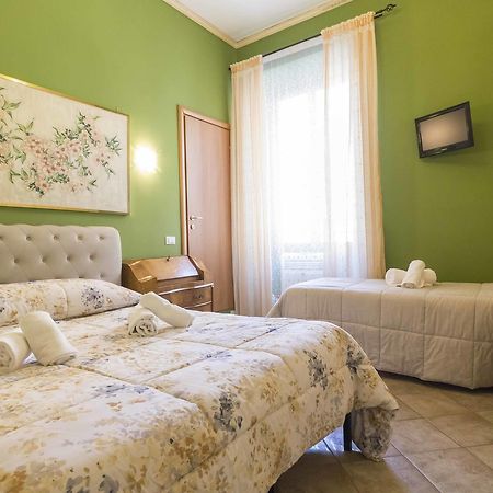 Albachiara Guest House Рим Екстериор снимка