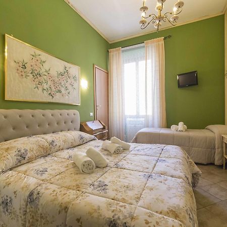 Albachiara Guest House Рим Екстериор снимка