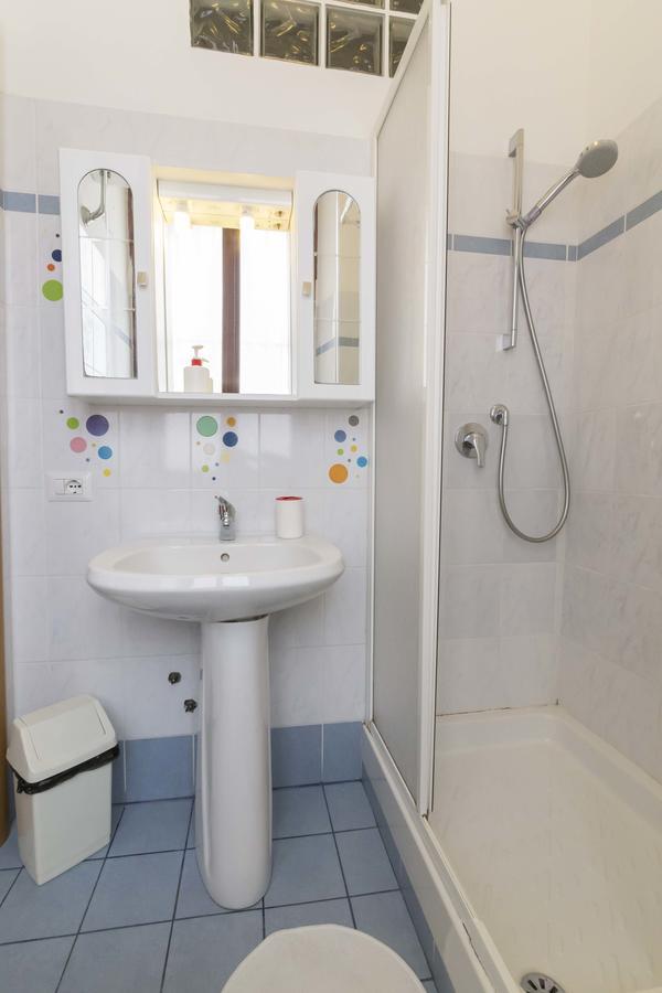 Albachiara Guest House Рим Екстериор снимка
