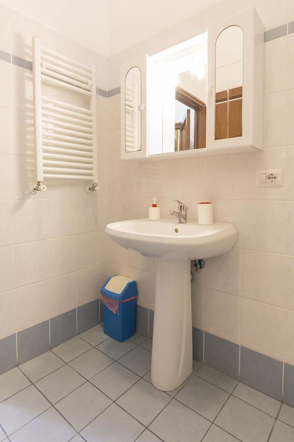 Albachiara Guest House Рим Екстериор снимка