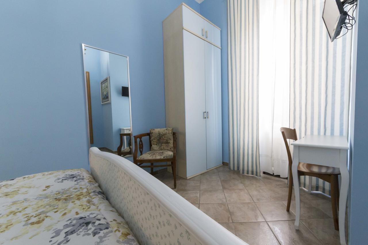 Albachiara Guest House Рим Екстериор снимка