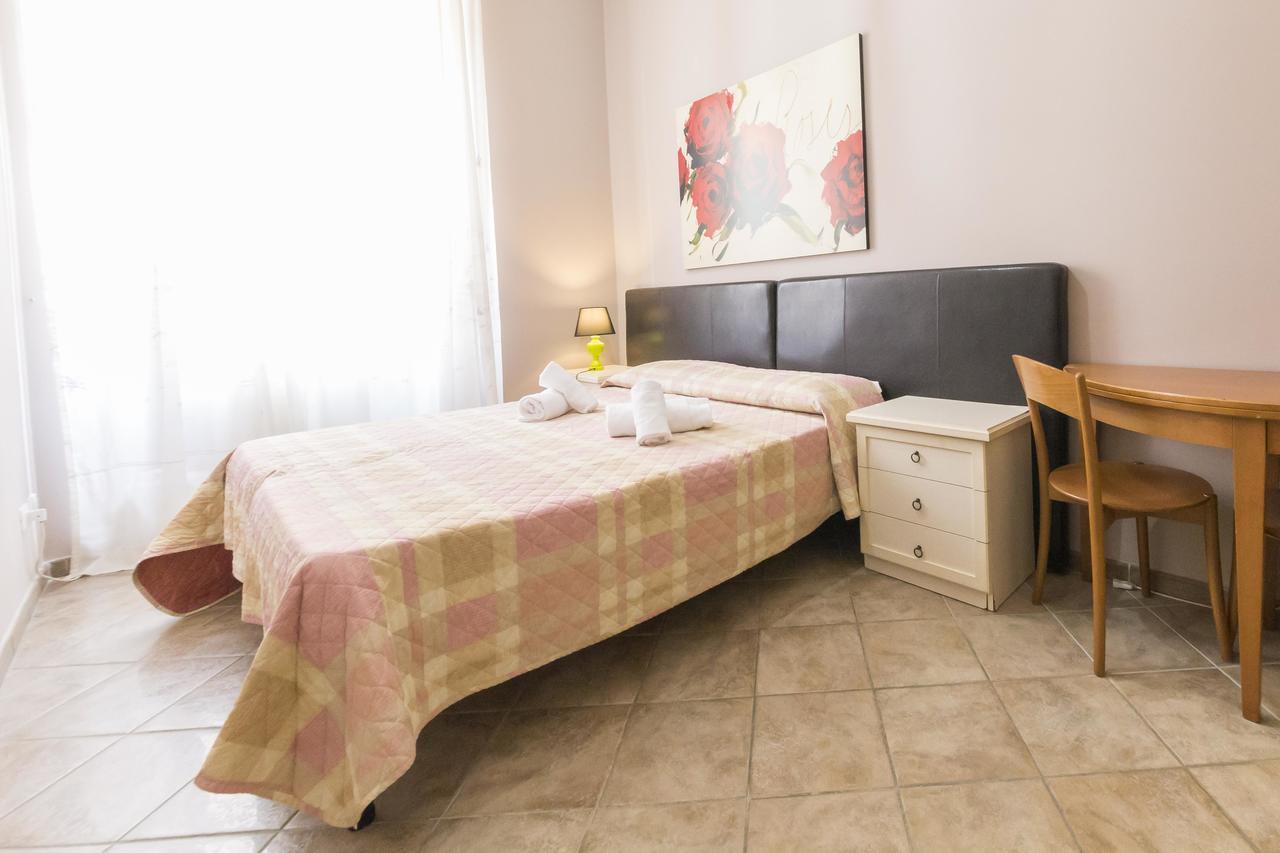 Albachiara Guest House Рим Екстериор снимка