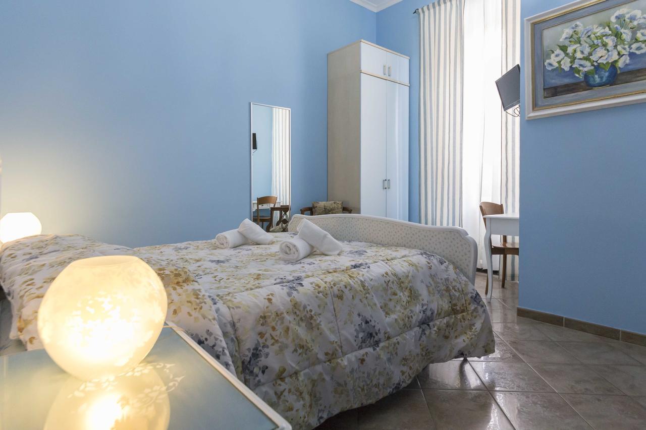 Albachiara Guest House Рим Екстериор снимка