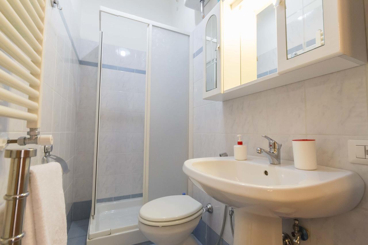 Albachiara Guest House Рим Екстериор снимка