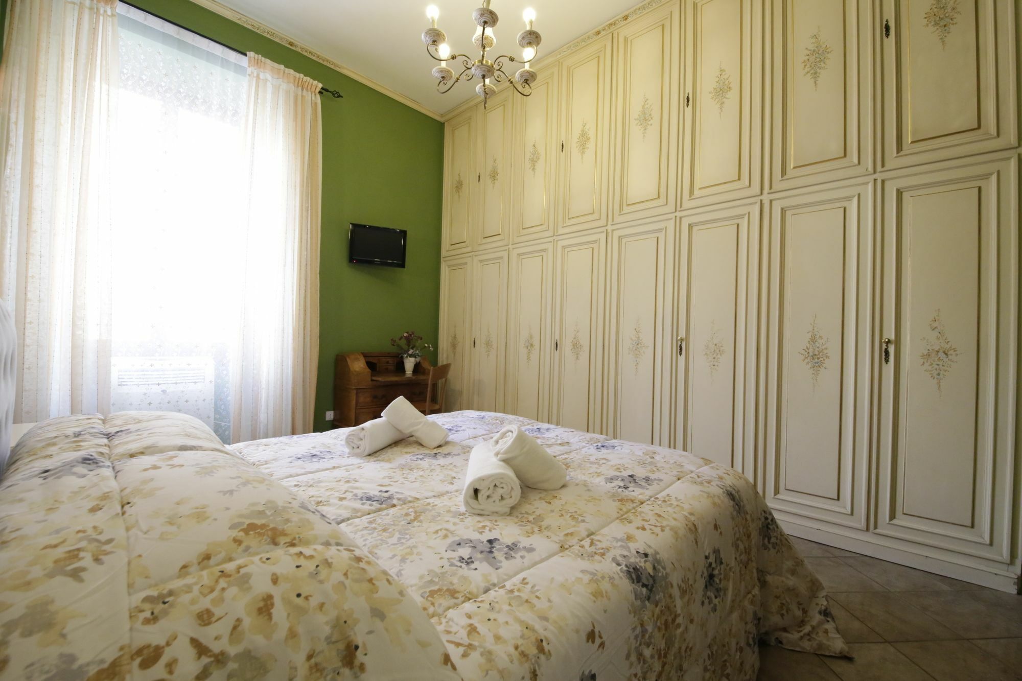 Albachiara Guest House Рим Екстериор снимка